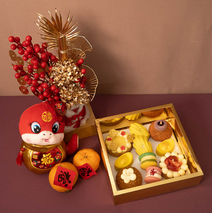 Lunar Luxe Sweets Box (East Meets West)