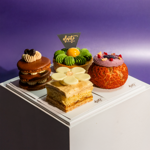 Four Seasons Petit Gâteaux