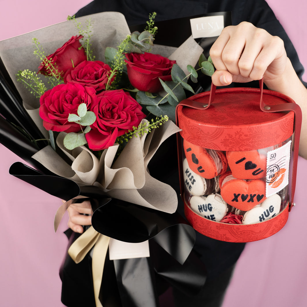 Jar of Hearts with Fresh Flowers Bundle