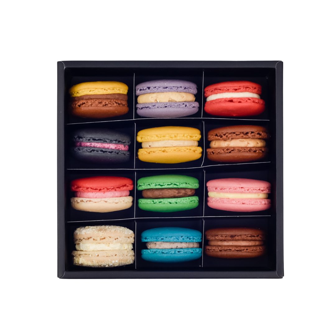 Box of 12 Assorted Macarons (Johor)