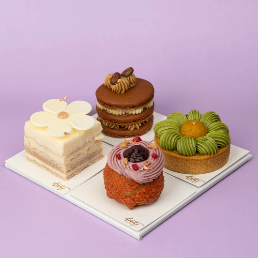 Four Seasons Petit Gâteaux