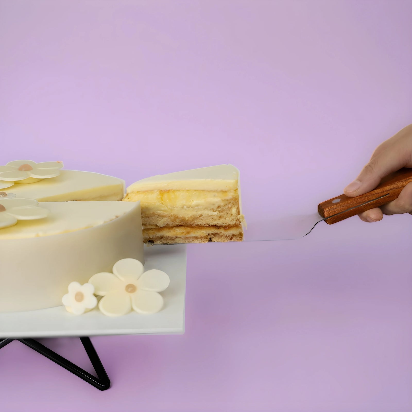 Fleur de Vanille Entremet 7 Inch