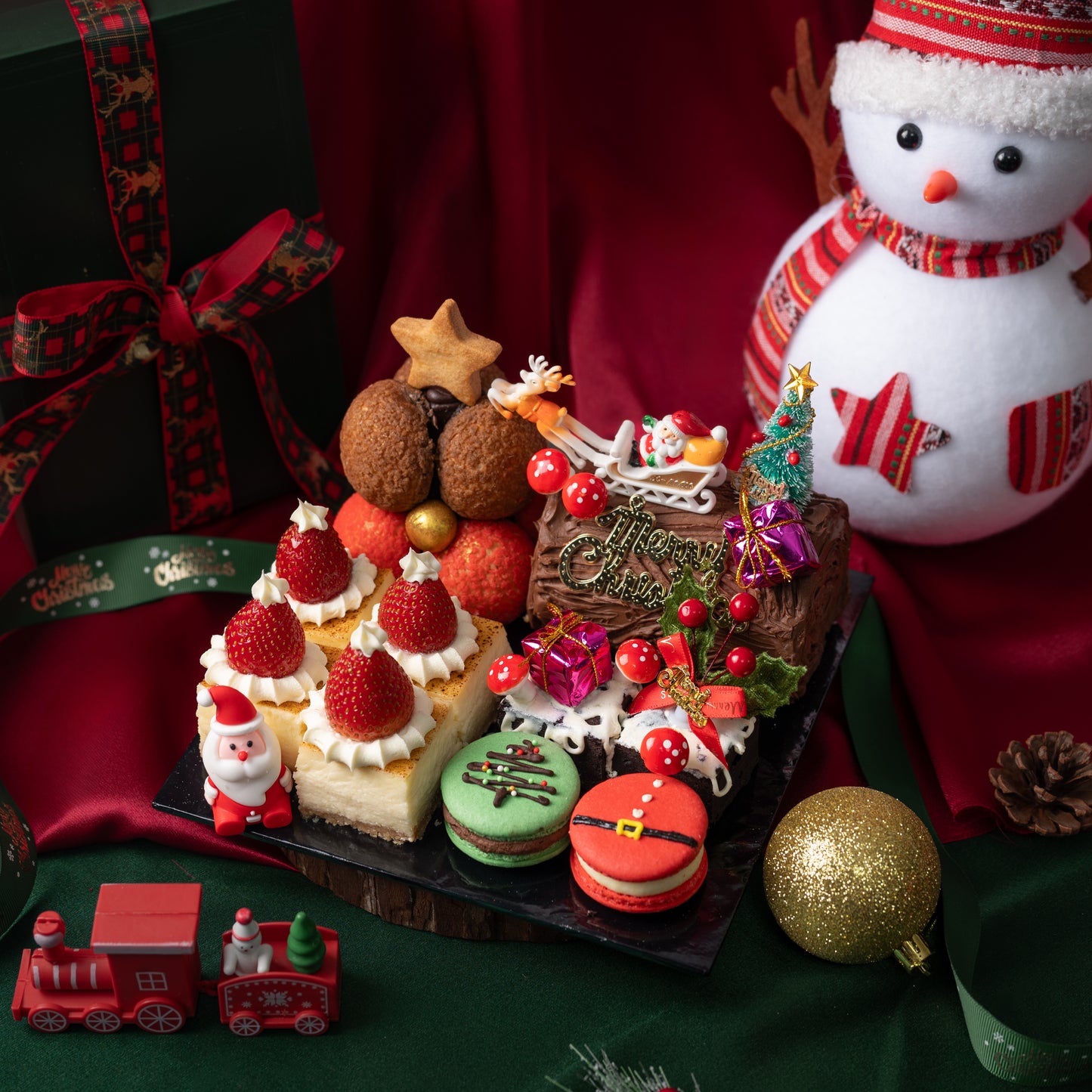 Christmas Dessert Platter – Assorted Festive Treats Box