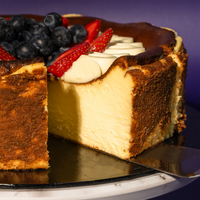 Burnt Cheesecake with Berries