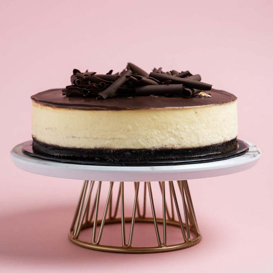 chocolate-tuxedo-cake